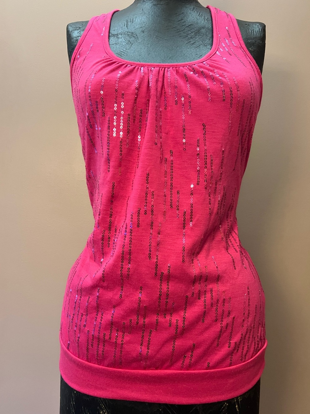 NWT 2010’s Hot Pink Sequin Racer Back Banded Botton Top Size L Going Out Y2K